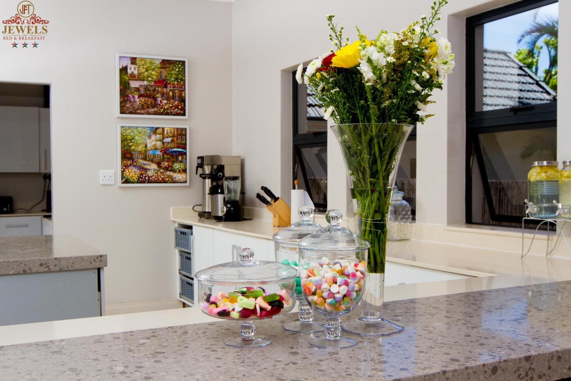 Jft Jewels Guest House อีสต์ลอนดอน ภายนอก รูปภาพ
