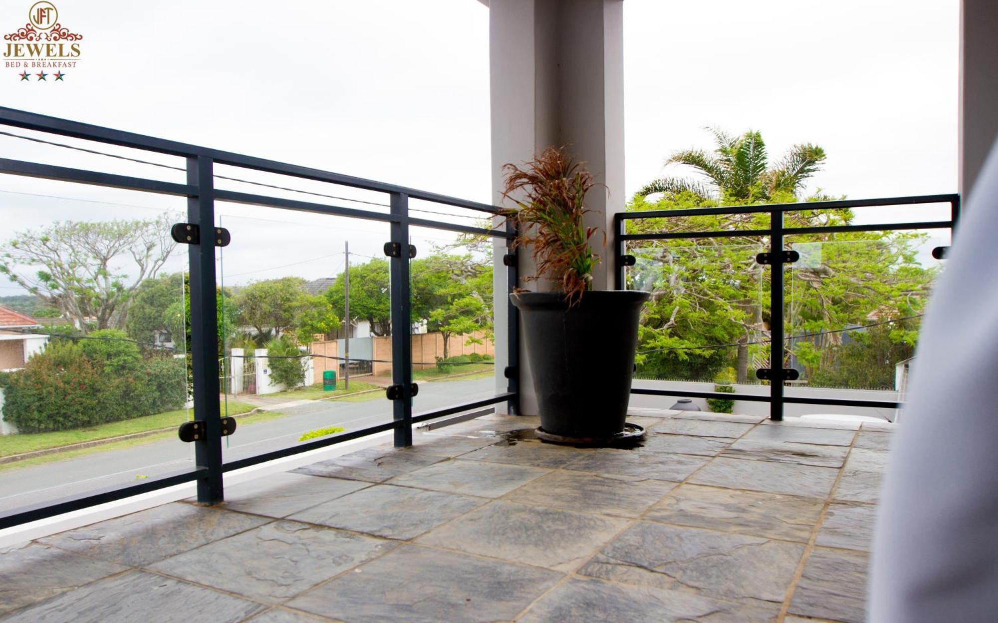 Jft Jewels Guest House อีสต์ลอนดอน ภายนอก รูปภาพ