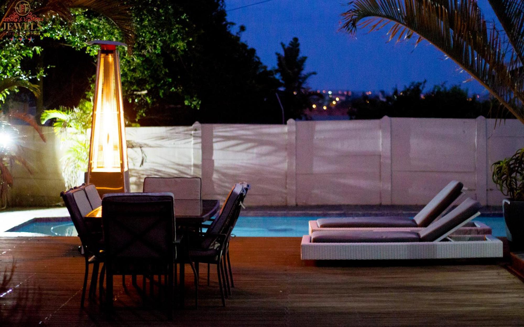 Jft Jewels Guest House อีสต์ลอนดอน ภายนอก รูปภาพ